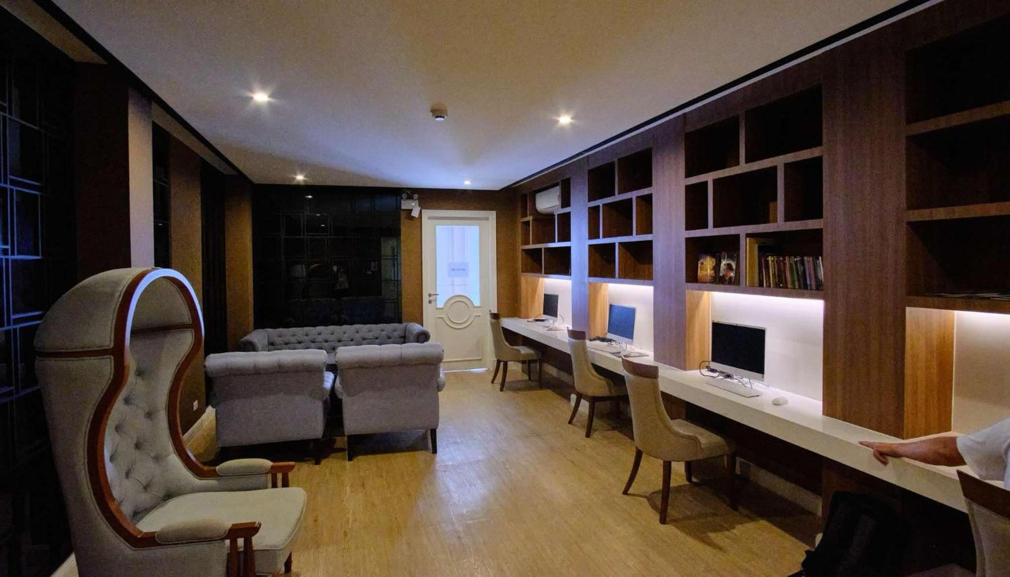 Hotel Seven Seas Cote De Azur Jomtien Beach Zewnętrze zdjęcie